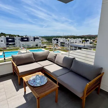 4-bedroom Penthouse With Sea View, Pool, And Fitness Area Lejlighed *